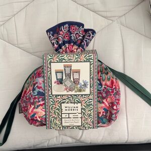 William Morris Hand Care Pouch